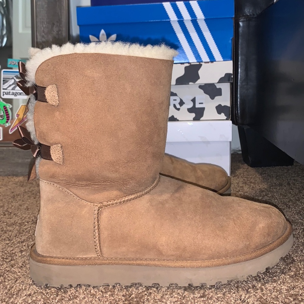 UGG BOOTS